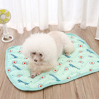 Pet Cooling Mat Breathable Ice Sleeping Pad for Cats Dogs Green