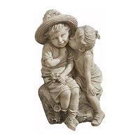 Kissing Couple Garden Statue Garden Home Decoration Ornament Crafts Gifts Sculpture Decoration Sitting on Rock