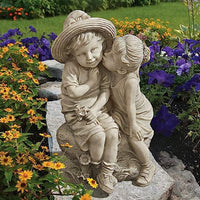 Kissing Couple Garden Statue Garden Home Decoration Ornament Crafts Gifts Sculpture Decoration Sitting on Rock