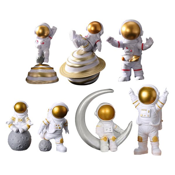 7-Piece Astronaut Figurine Miniature Spaceman Statue Sculpture Desktop Decor Ornaments Gold