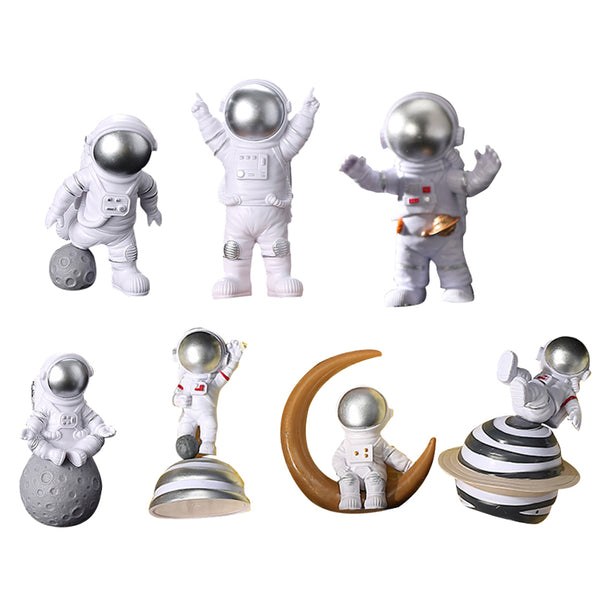 7-Piece Astronaut Figurine Miniature Spaceman Statue Sculpture Desktop Decor Ornaments Silver