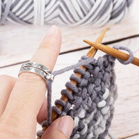 Adjustable Opening Ring Knitting Crochet Loop Ring Open Yarn Guide Crochet Ring Style 3