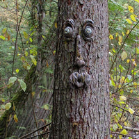 Tree Face Outdoor Statues Old Man Tree Hugger Bark Ghost Face Decoration Funny Yard Art Style C