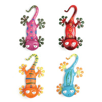 4 Pcs Metal Wall Art Garden Gecko Statue Fence Animal Hanging Wall Sculpture Vivid Wall Decor